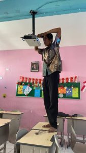 Proyektor Siplah Sekolah 1